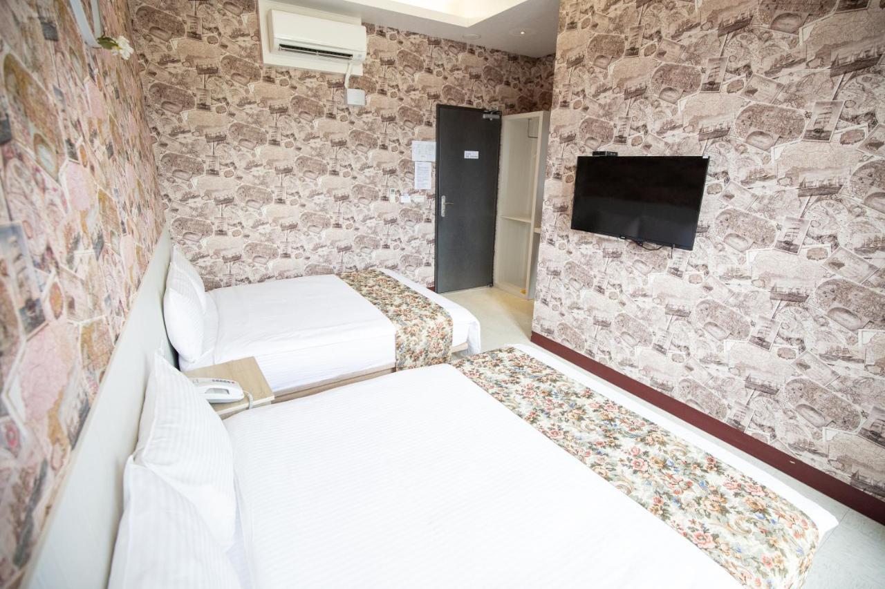 Jia-Jia Business Hotel Luodong Bagian luar foto