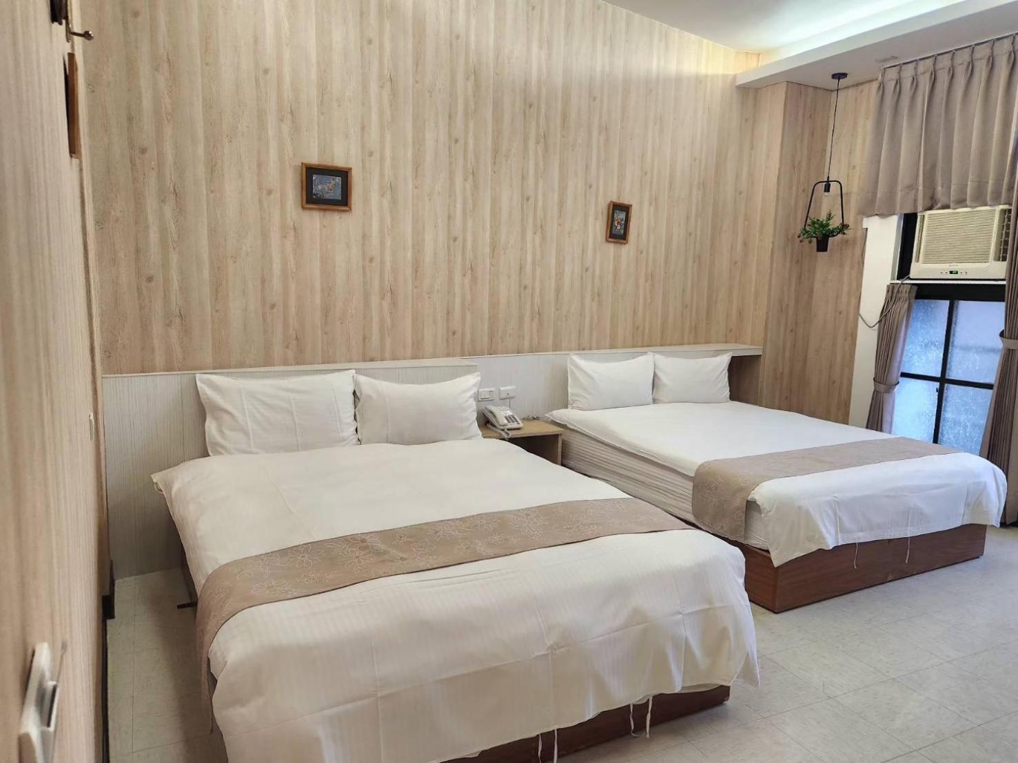 Jia-Jia Business Hotel Luodong Bagian luar foto