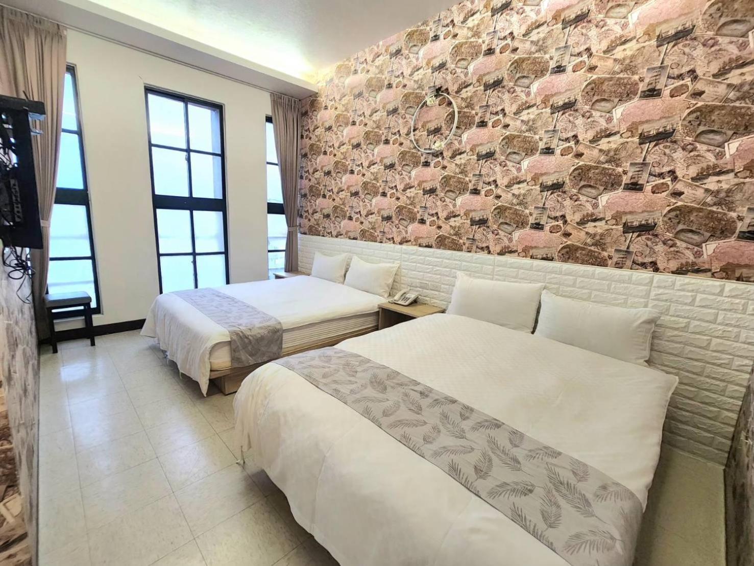 Jia-Jia Business Hotel Luodong Bagian luar foto